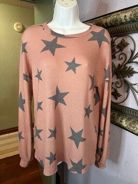 Hemish Rose Colored with Grey Star Waffle Knit Top - Long Sleeve Sz S